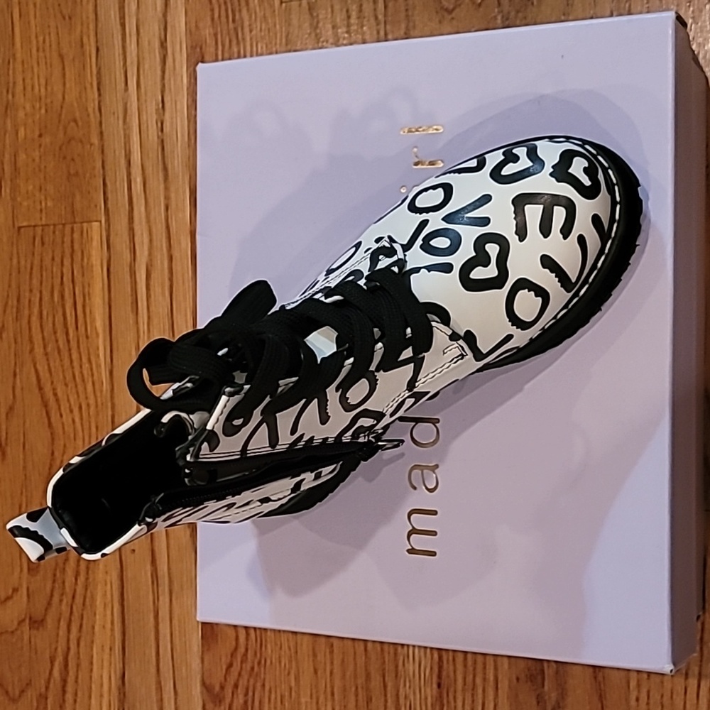 Girls size 11.5 Madden Girl boots